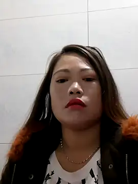 yana-zz online show from December 2025 02:11:01 PM