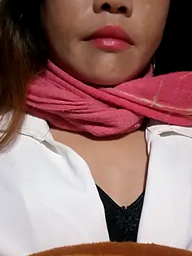 yana-zz online show from December 2025 11:24:02 PM