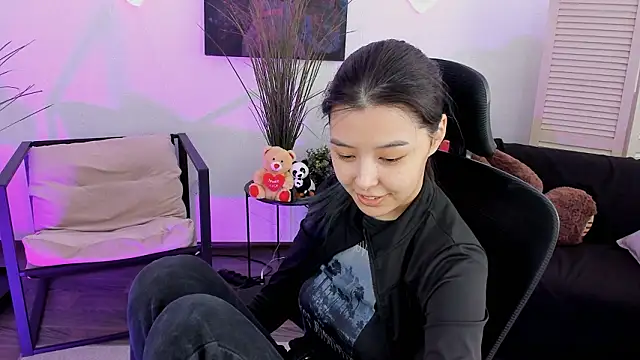 SirenMystiq online show from March 2026 07:15:01 AM