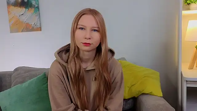 Snapshot of CorrieHighfield chatting on December 2025 12:48:02 AM CorrieHighfield online show from December 2025 12:48:02 AM