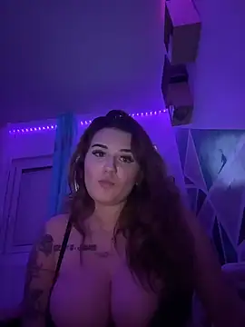 Snapshot of Diana-Blum chatting on December 2025 10:14:01 PM Diana-Blum online show from December 2025 10:14:01 PM