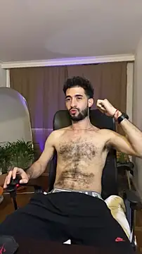 Snapshot of _YOURHERO chatting on December 2025 07:07:01 PM YOURHERO online show from December 2025 07:07:01 PM