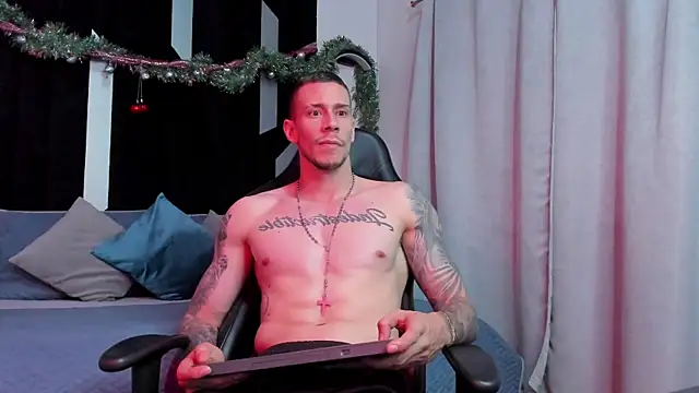 Snapshot of J_king__ chatting on December 2025 08:36:02 PM J king online show from December 2025 08:36:02 PM