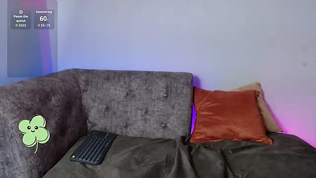 rosehoneil online show from March 2026 08:34:02 PM