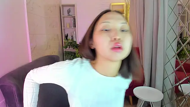 Snapshot of AngellaSoftt chatting on December 2025 01:48:01 PM AngellaSoftt online show from December 2025 01:48:01 PM