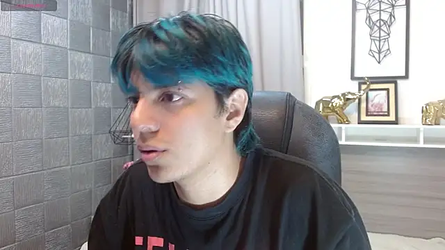 Snapshot of CodyTaylor_ chatting on December 2025 12:32:01 PM CodyTaylor online show from December 2025 12:32:01 PM