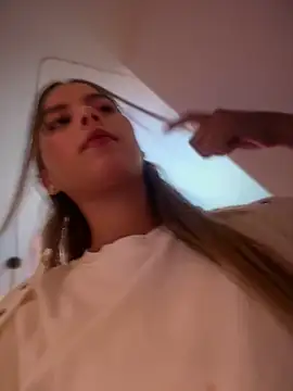 Valeria-escobar online show from June 2026 10:06:02 AM