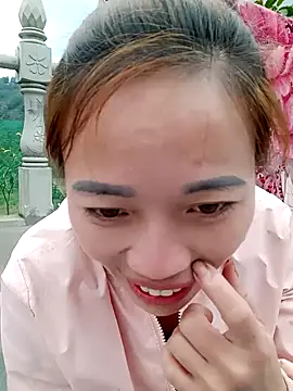 little-effy online show from February 2026 06:40:02 AM