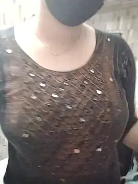 nosrat014 online show from January 2026 10:43:01 AM