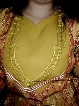 nosrat014 online show from March 2026 07:21:02 PM