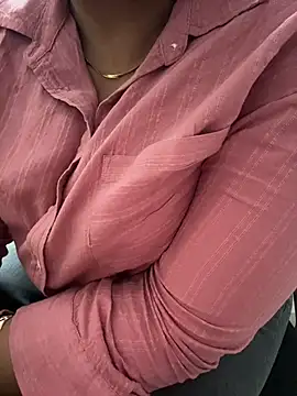 butterflyslay online show from February 2026 02:29:01 PM