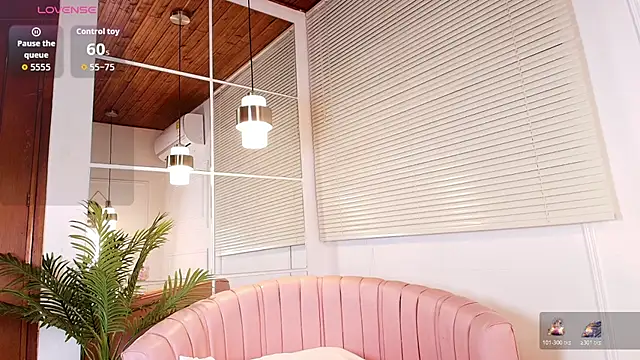 Snapshot of emily_burton18 chatting on February 2026 12:21:01 PM emily burton18 online show from February 2026 12:21:01 PM