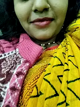 Snapshot of Sweet_Couple_01 chatting on December 2025 04:58:02 PM Sweet Couple 01 online show from December 2025 04:58:02 PM