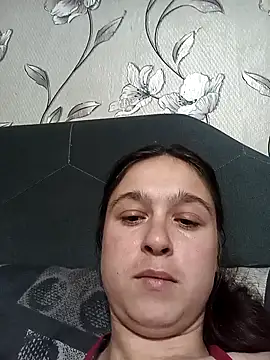 Snapshot of MarynaCold221 chatting on December 2025 09:19:02 PM MarynaCold221 online show from December 2025 09:19:02 PM