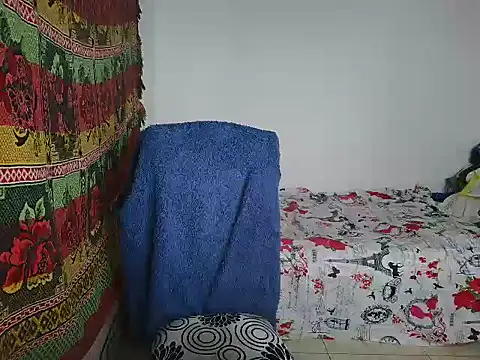 arianna blonde online show from January 2026 02:48:02 AM