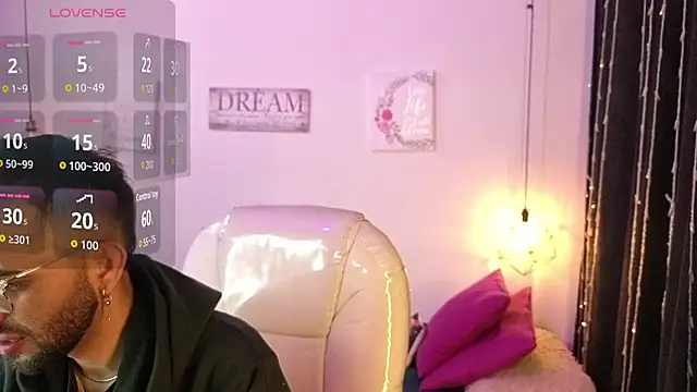 annie and ryan online show from March 2026 04:36:01 AM