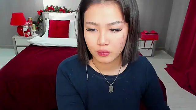 Snapshot of Brunette_Charm chatting on December 2025 06:04:02 PM Brunette Charm online show from December 2025 06:04:02 PM