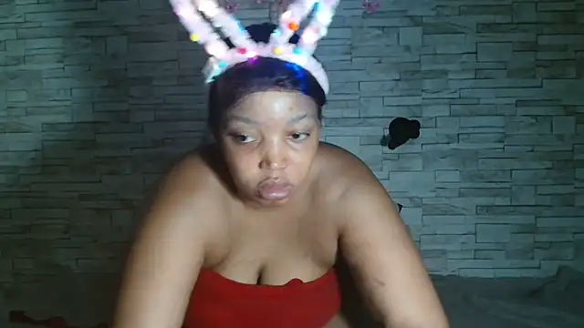 Yellowmellow01 online show from April 2026 04:04:02 PM