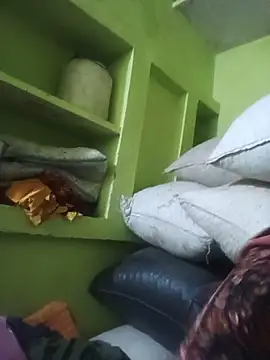 Hotgirlro AN online show from December 2025 01:11:02 AM