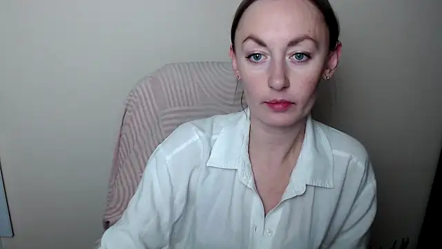 LiaSeass  online show from February 2026 01:18:01 PM