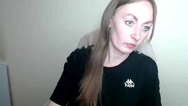 Snapshot of LiaSeass_ chatting on May 2026 11:59:02 AM LiaSeass online show from May 2026 11:59:02 AM