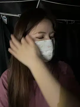 Snapshot of Momochen8839 chatting on March 2026 01:18:01 PM Momochen8839 online show from March 2026 01:18:01 PM