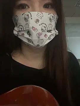 Snapshot of Momochen8839 chatting on March 2026 01:06:01 PM Momochen8839 online show from March 2026 01:06:01 PM