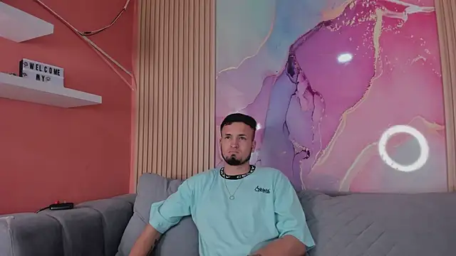 Snapshot of Magicsexx69 chatting on December 2025 10:47:01 PM Magicsexx69 online show from December 2025 10:47:01 PM