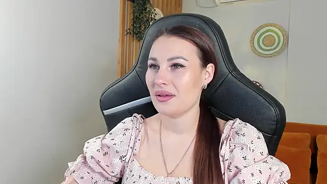 NoraFoxes online show from February 2026 05:23:01 AM