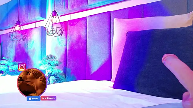 luna blannco online show from April 2026 03:41:02 PM