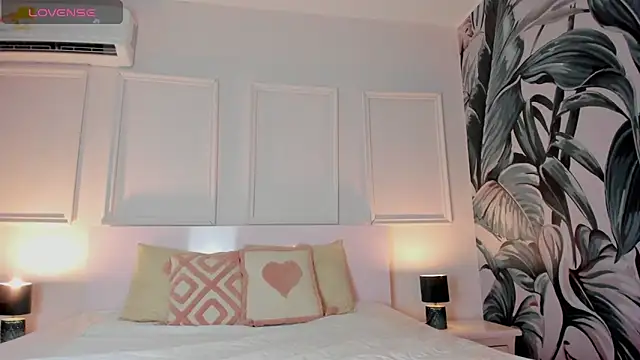 EVANGELIINE 21 online show from February 2026 06:50:02 PM