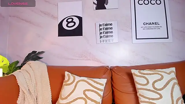 EVANGELIINE 21 online show from February 2026 07:01:01 PM