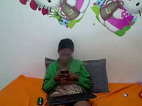 Snapshot of MissSexyVibe32 chatting on December 2025 04:23:01 PM MissSexyVibe32 online show from December 2025 04:23:01 PM