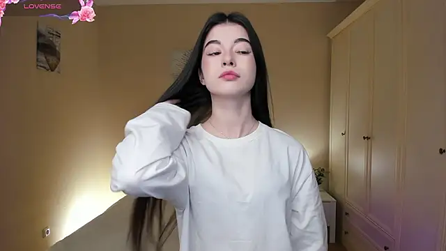 LisaColee online show from February 2026 07:22:01 PM