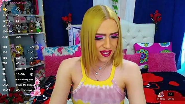 Snapshot of golden_girl01 chatting on July 2026 07:27:02 PM golden girl01 online show from July 2026 07:27:02 PM
