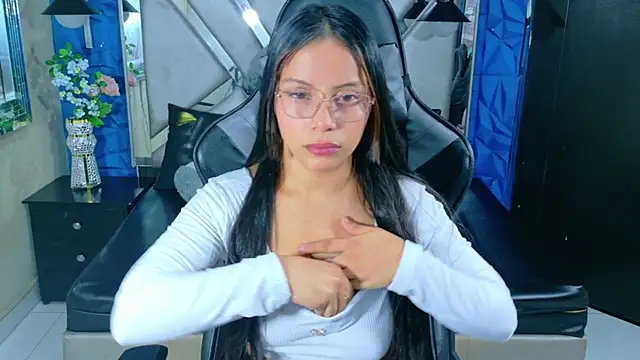 Jenna Flor online show from December 2025 10:04:02 PM