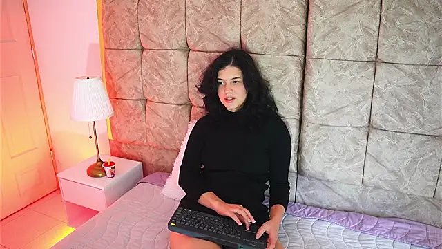 AlexiaClark7 online show from February 2026 07:45:01 PM