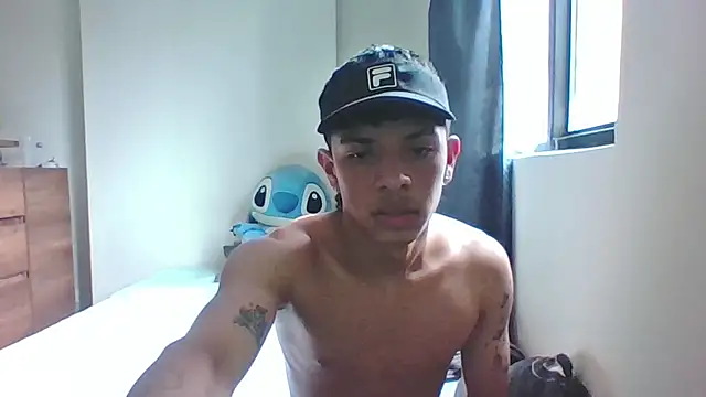 Snapshot of Glen_connor_11 chatting on December 2025 06:01:02 PM Glen connor 11 online show from December 2025 06:01:02 PM