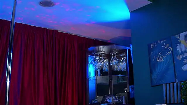 AstridVex online show from January 2026 07:37:02 PM