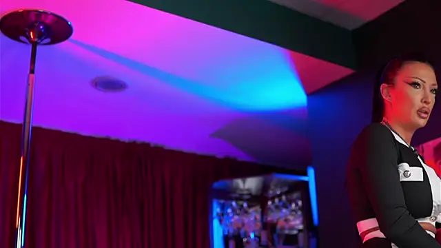 AstridVex online show from April 2026 08:36:02 PM