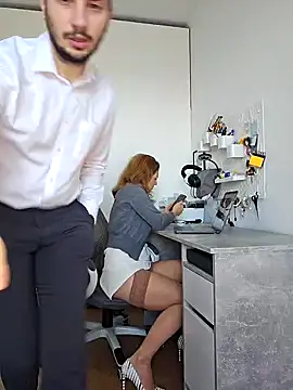 Lovebackground online show from January 2025 09:37:02 AM