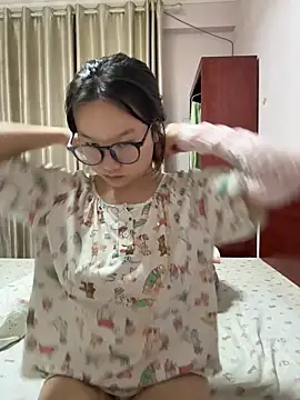 mumulinglin online show from December 2025 06:26:01 PM