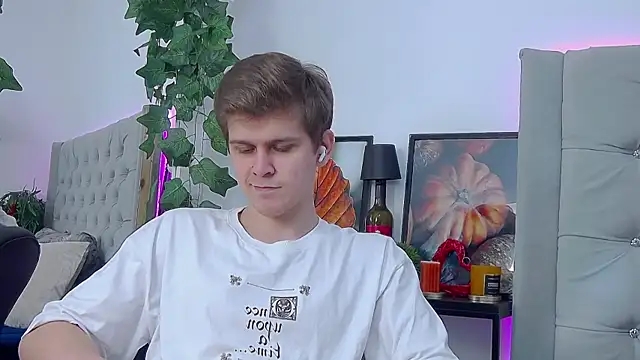 NickJohnas online show from February 2026 12:33:01 PM