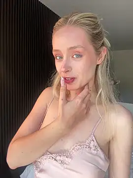 SunnyShiney online show from February 2026 08:29:02 AM