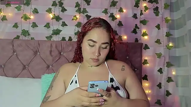 Ayla-marttinez online show from April 2026 10:58:01 PM