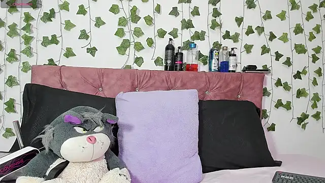 Ayla-marttinez online show from July 2026 02:39:01 AM