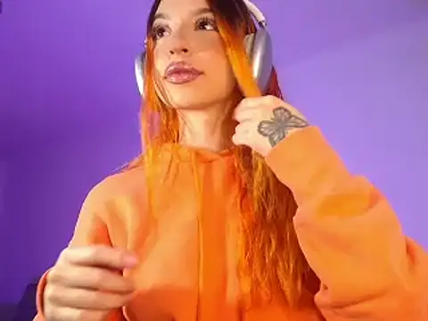 alina lee online show from January 2026 02:02:02 AM