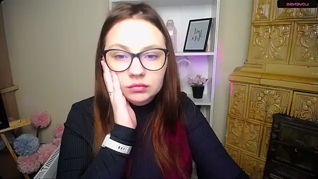 LiliaErmi online show from December 2025 05:57:01 AM