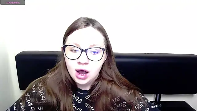 LiliaErmi online show from March 2026 07:47:02 AM