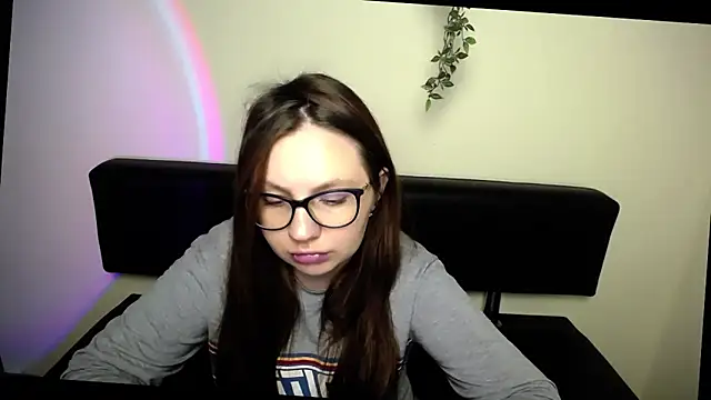 LiliaErmi online show from April 2026 06:14:01 AM